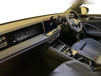 Used Volkswagen Tiguan 2024 for sale - 76677515: Photo