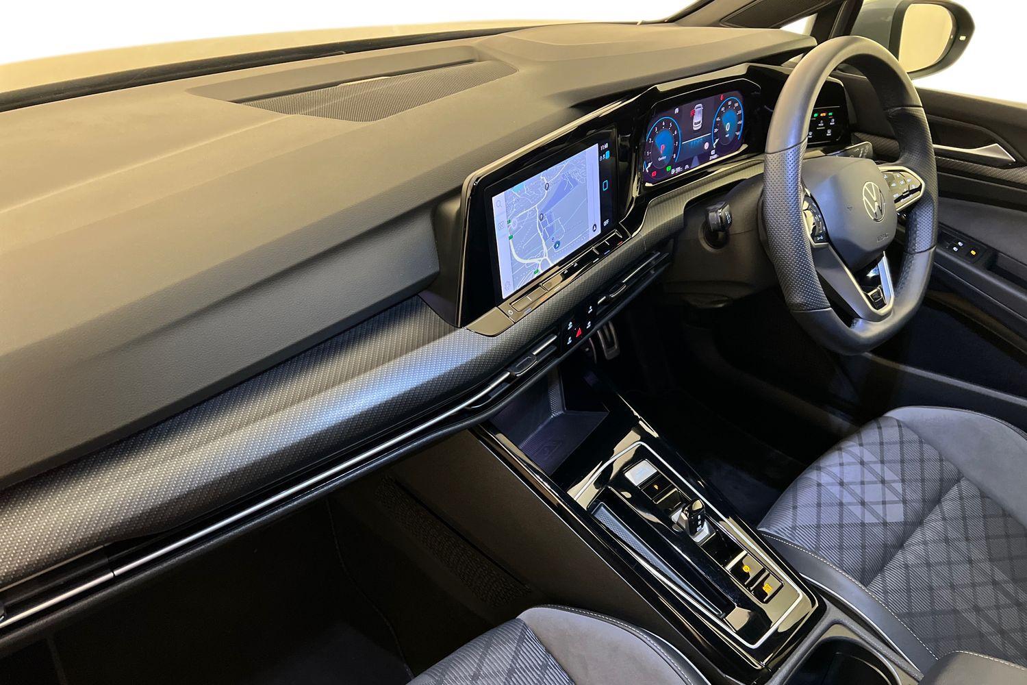 Used Volkswagen Golf 2024 for sale - 76726021: Photo 2