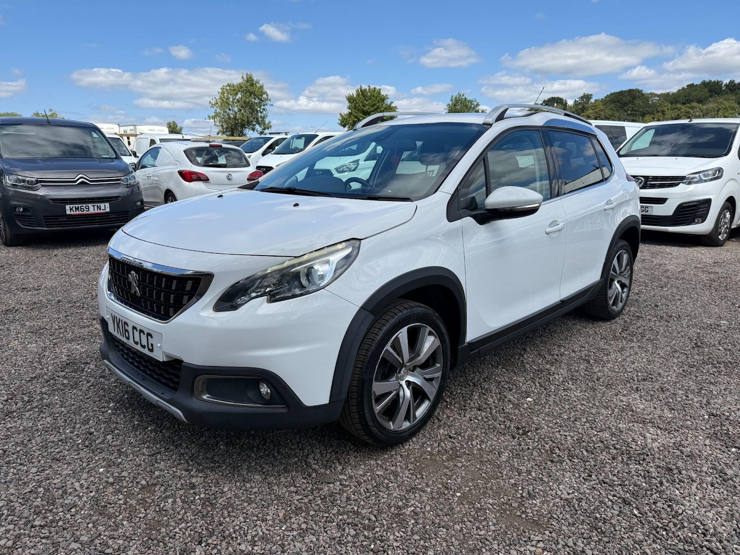 Used Peugeot 2008 2016 for sale - 76781879: Photo 1