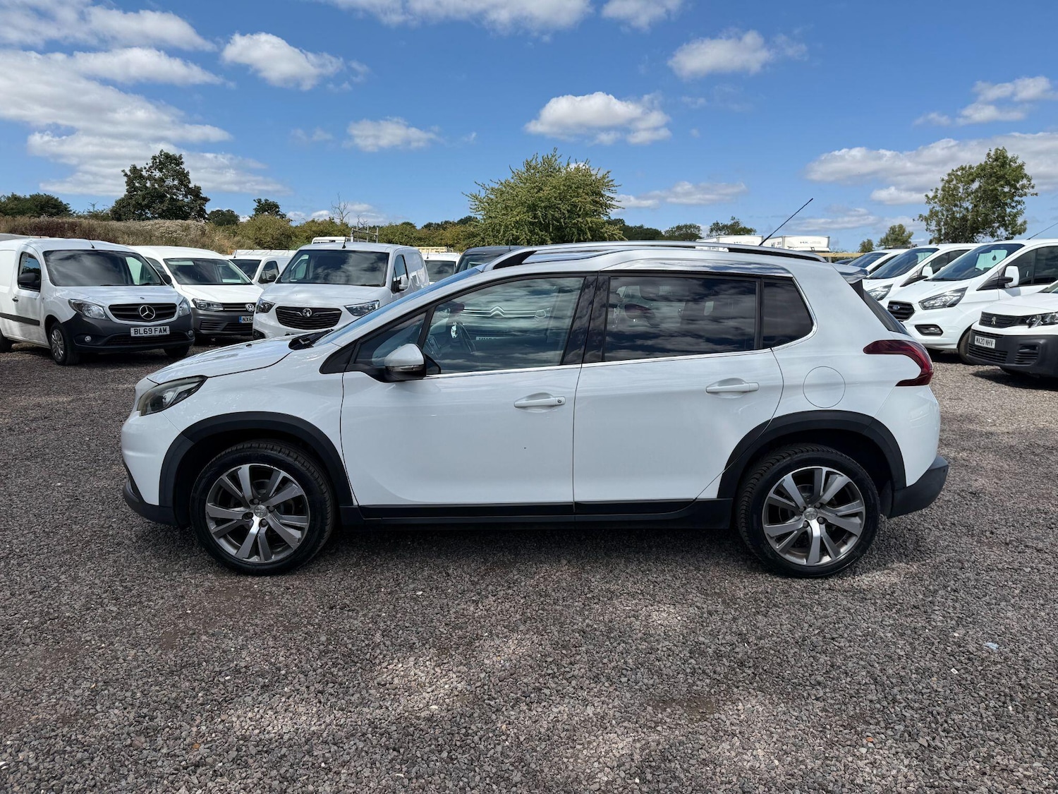 Used Peugeot 2008 2016 for sale - 76781879: Photo 14