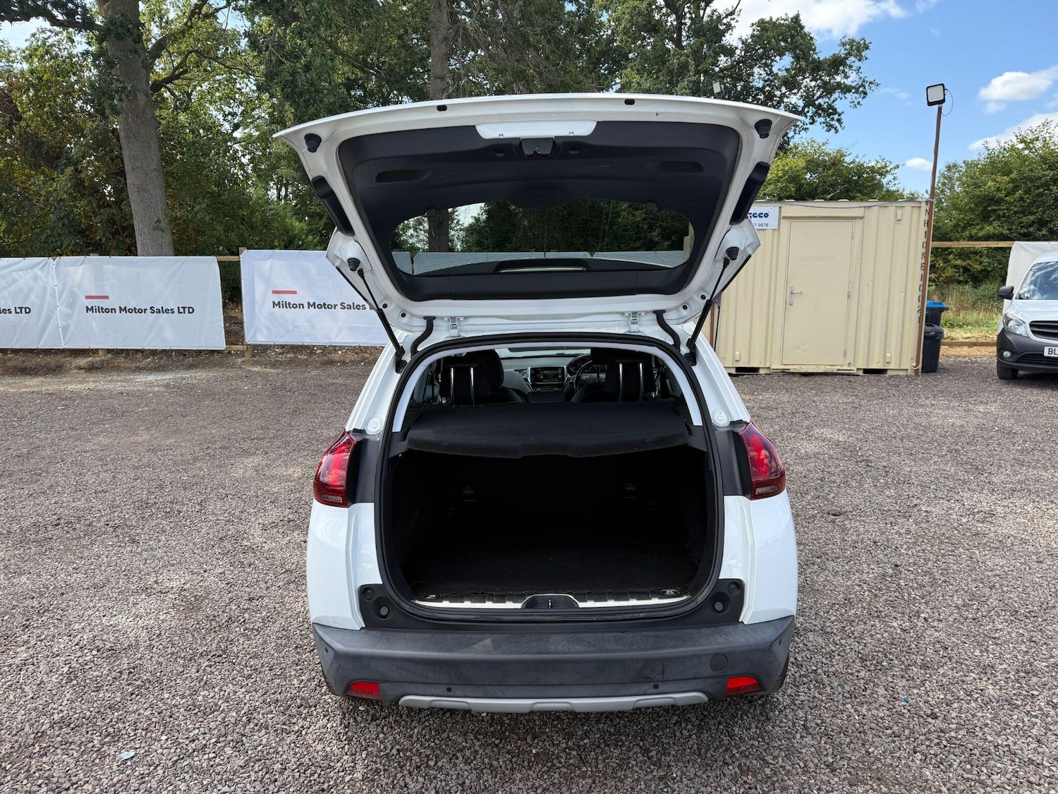 Used Peugeot 2008 2016 for sale - 76781879: Photo 27