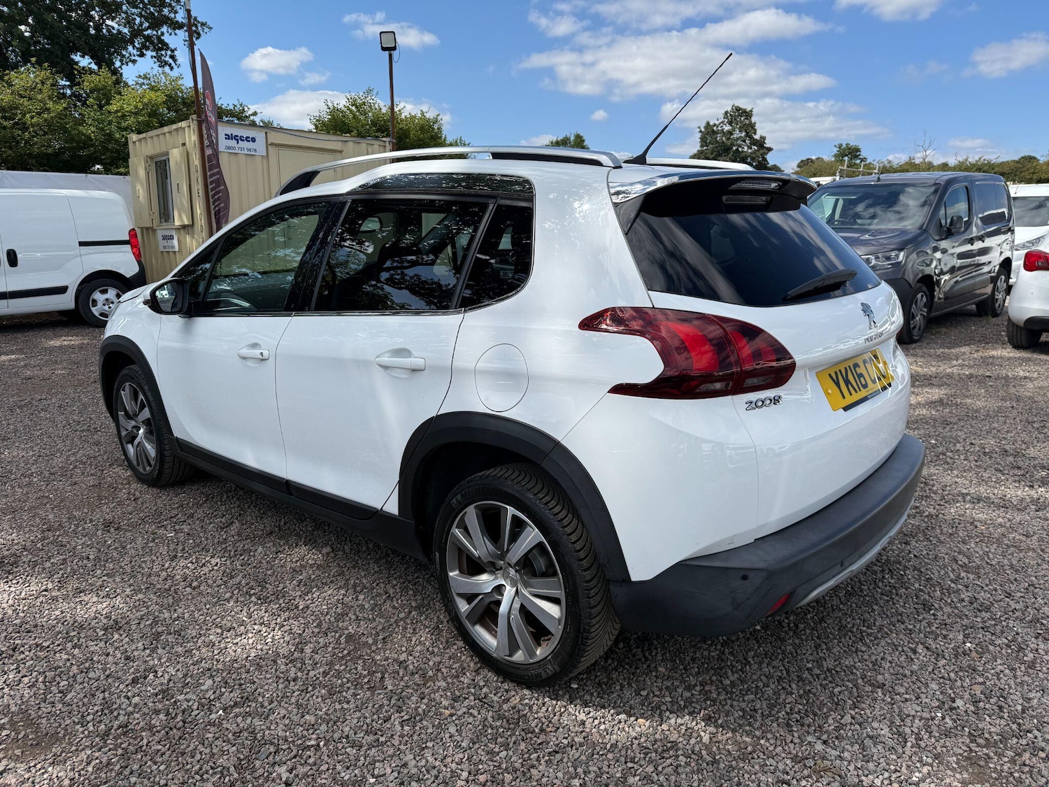 Used Peugeot 2008 2016 for sale - 76781879: Photo 5
