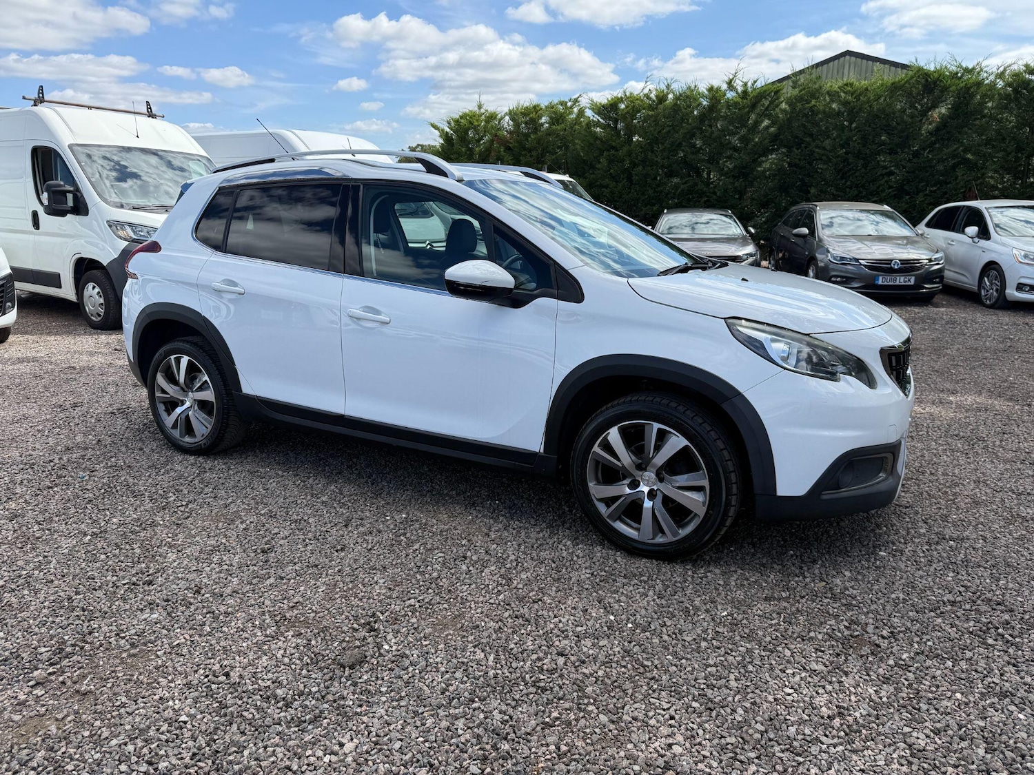 Used Peugeot 2008 2016 for sale - 76781879: Photo 8