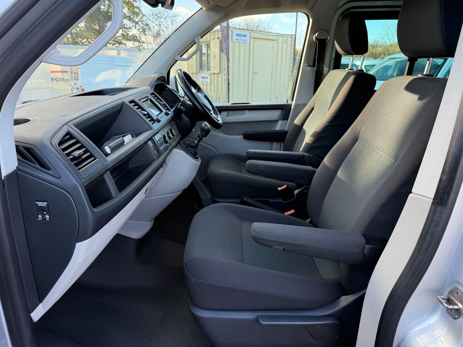 Used Volkswagen Transporter 2019 for sale - 76780677: Photo 36