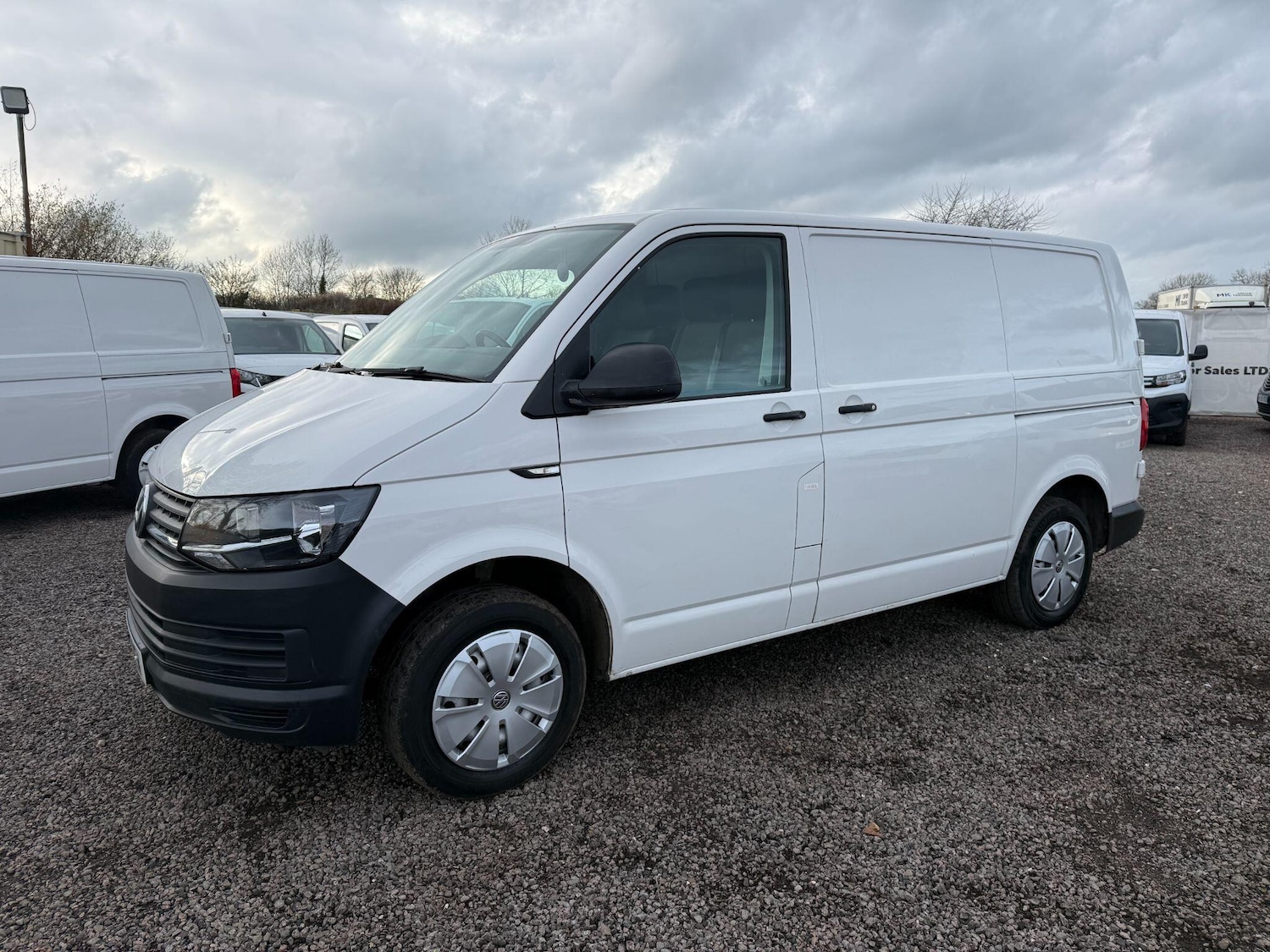 Used Volkswagen Transporter 2017 for sale - 77496915: Photo 4