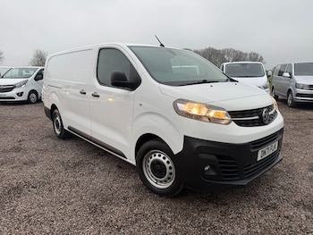 Vauxhall Vivaro feature image