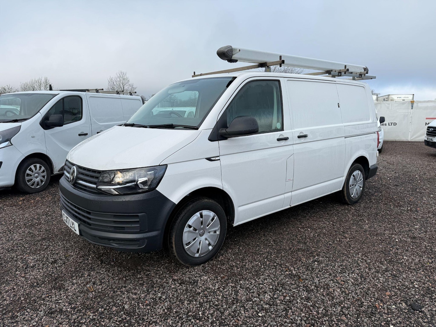 Used Volkswagen Transporter 2017 for sale - 77229883: Photo 10