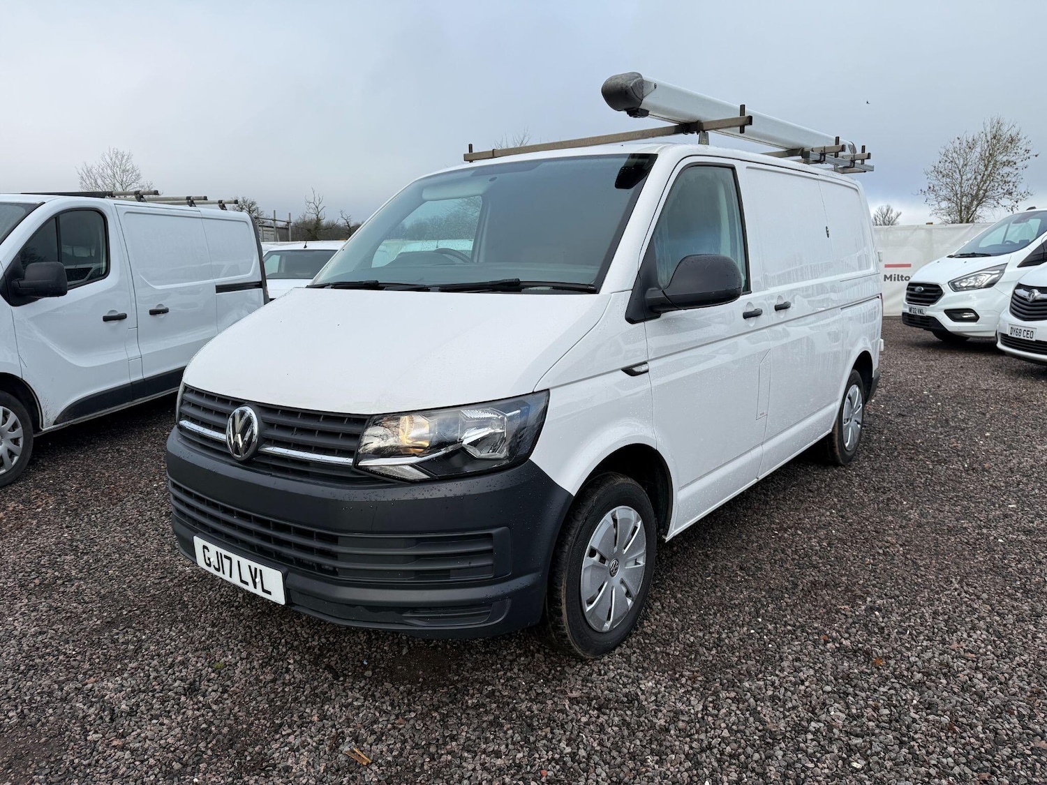 Used Volkswagen Transporter 2017 for sale - 77229883: Photo 11