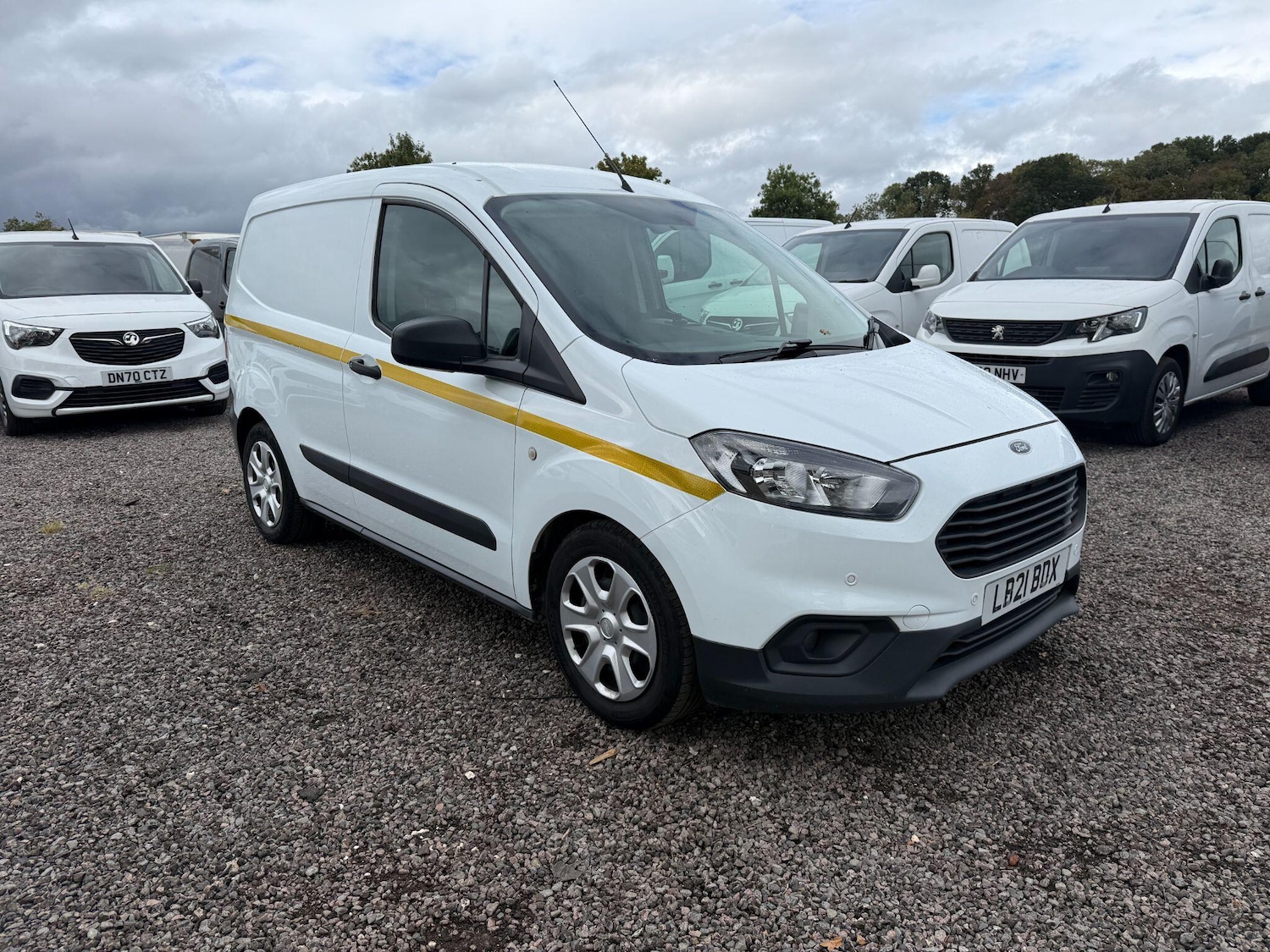 Used Ford Transit Courier 2021 for sale - 76781184: Photo 1