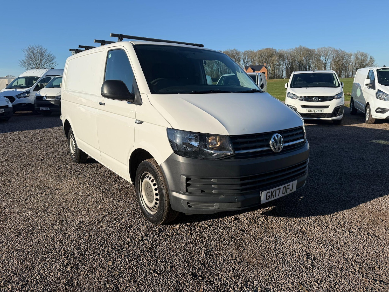 Used Volkswagen Transporter 2017 for sale - 77939376: Photo 2