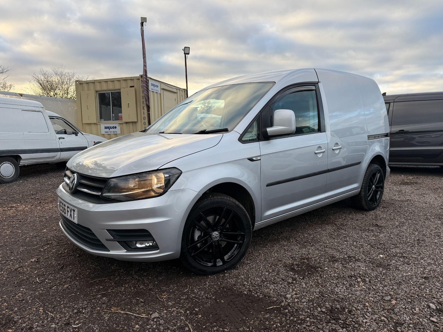 Used Volkswagen Caddy 2016 for sale - 76781916: Photo 1