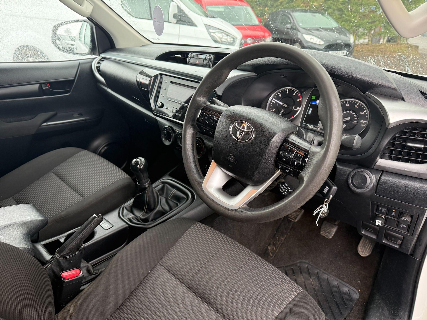 Used Toyota Hilux 2021 for sale - 77510086: Photo 30