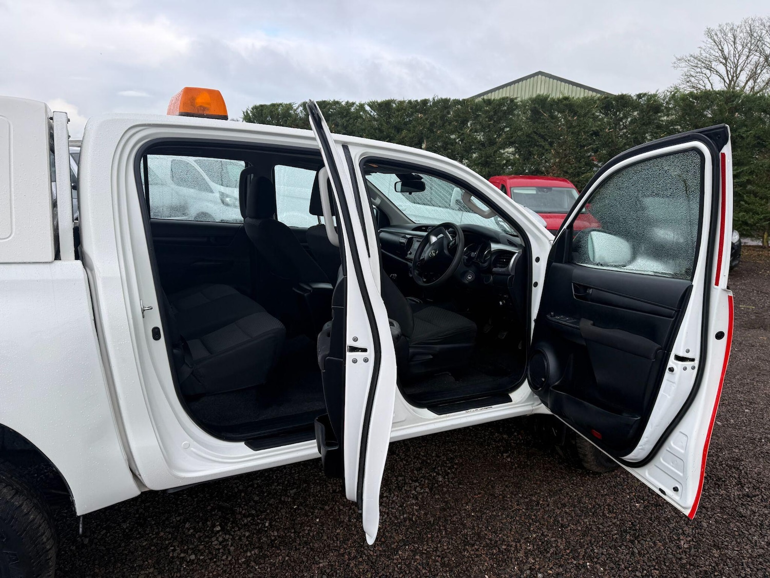 Used Toyota Hilux 2021 for sale - 77510086: Photo 42