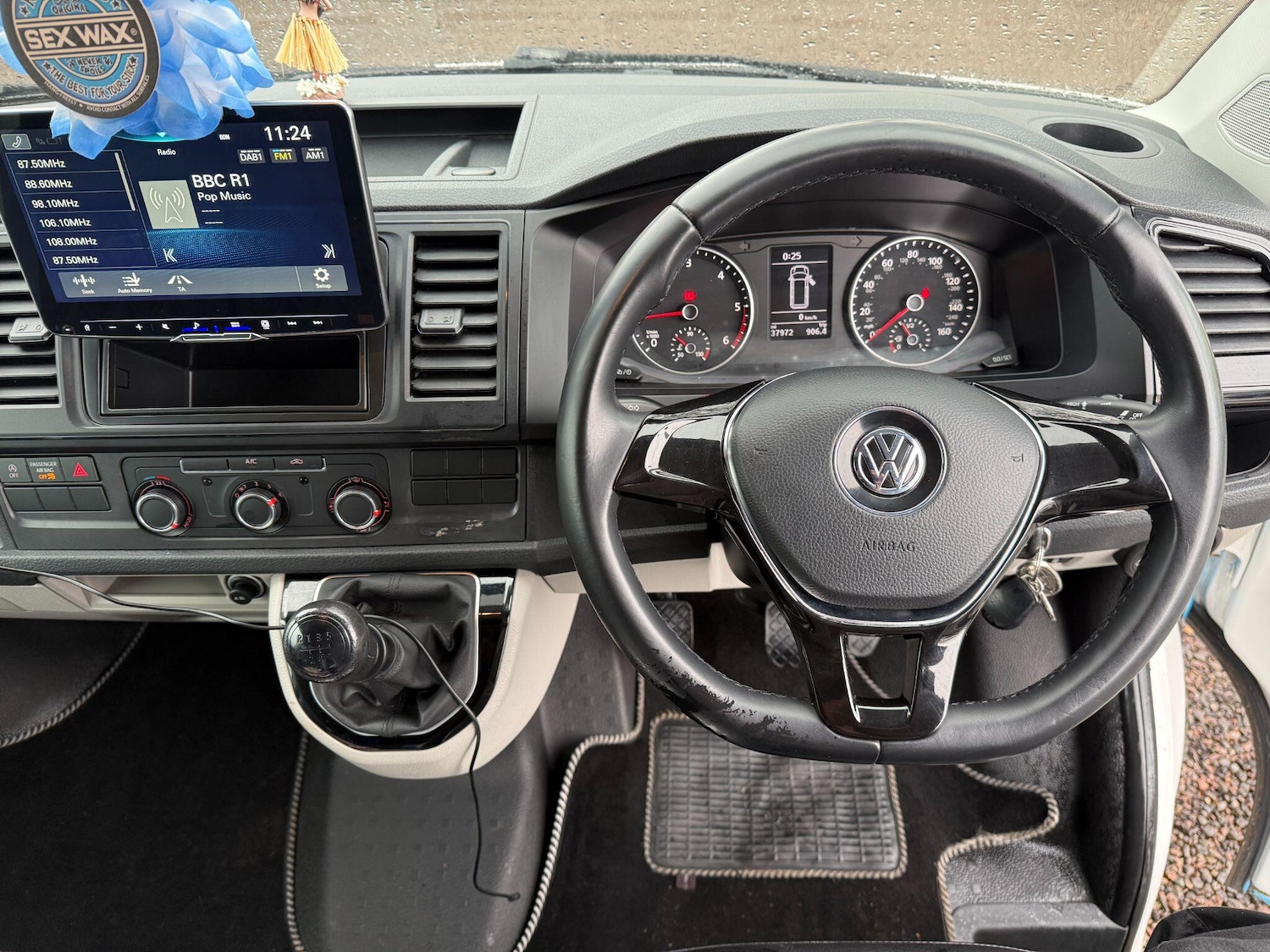 Used Volkswagen Transporter 2018 for sale - 78184709: Photo 50