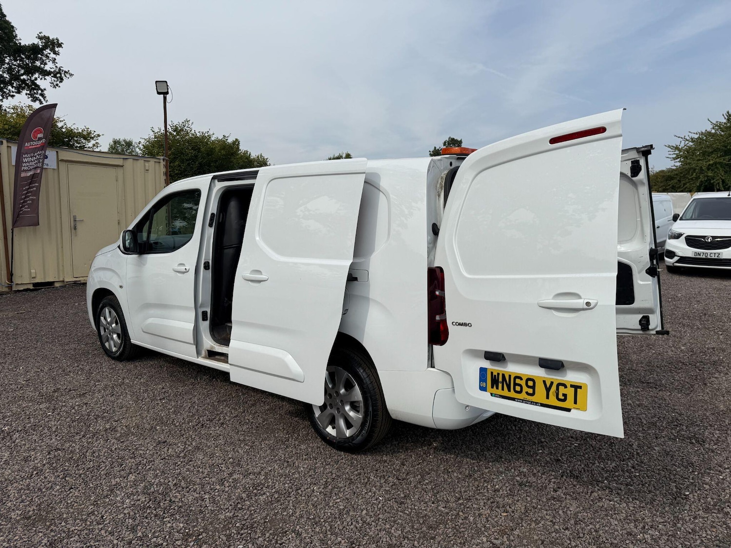 Used Vauxhall Combo 2020 for sale - 76781616: Photo 10