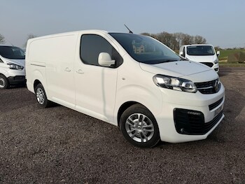 Vauxhall Vivaro feature image