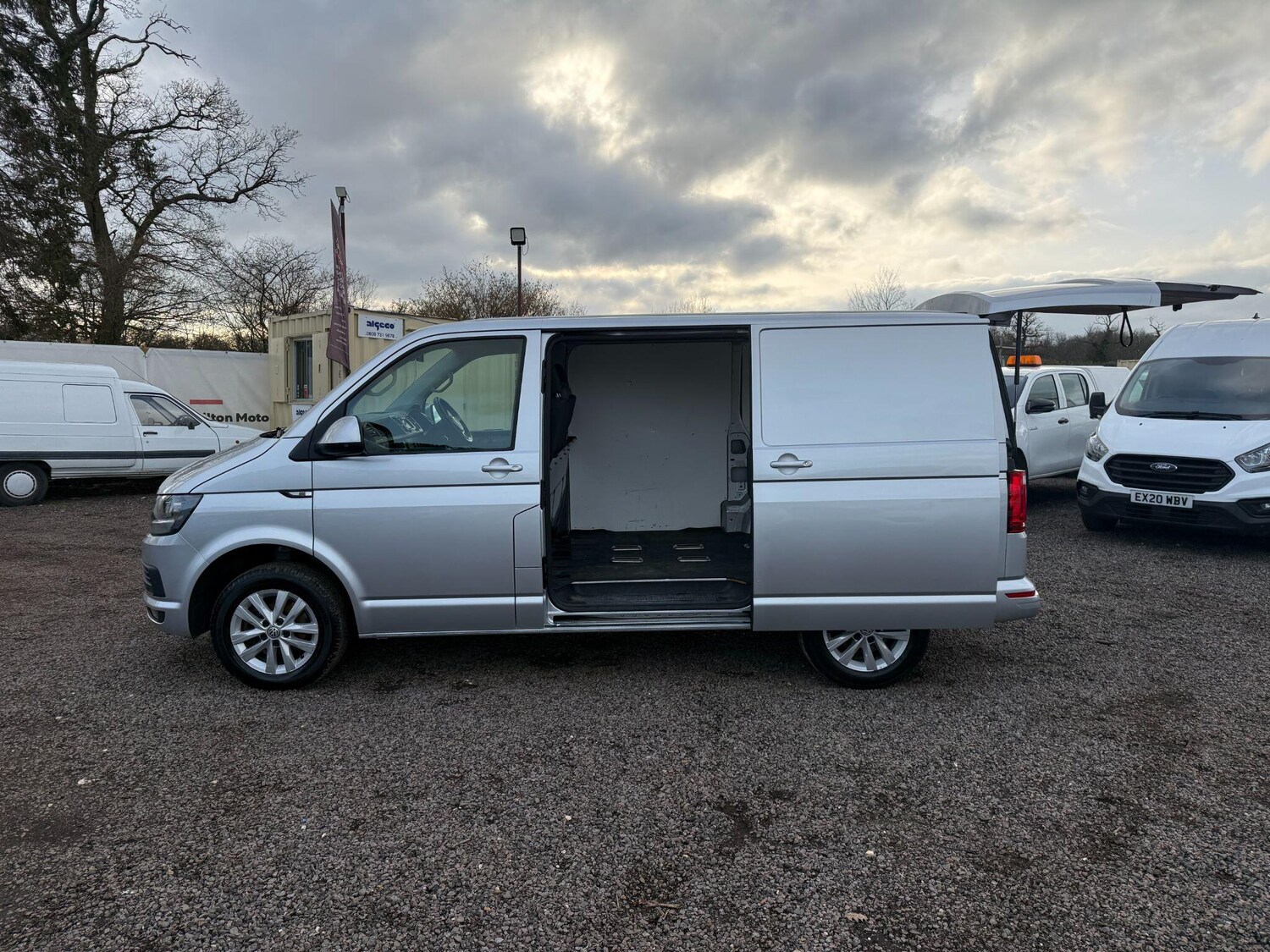 Used Volkswagen Transporter for sale - 77670452: Photo 18