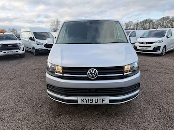 Used Volkswagen Transporter 2019 for sale - 77670452: Photo