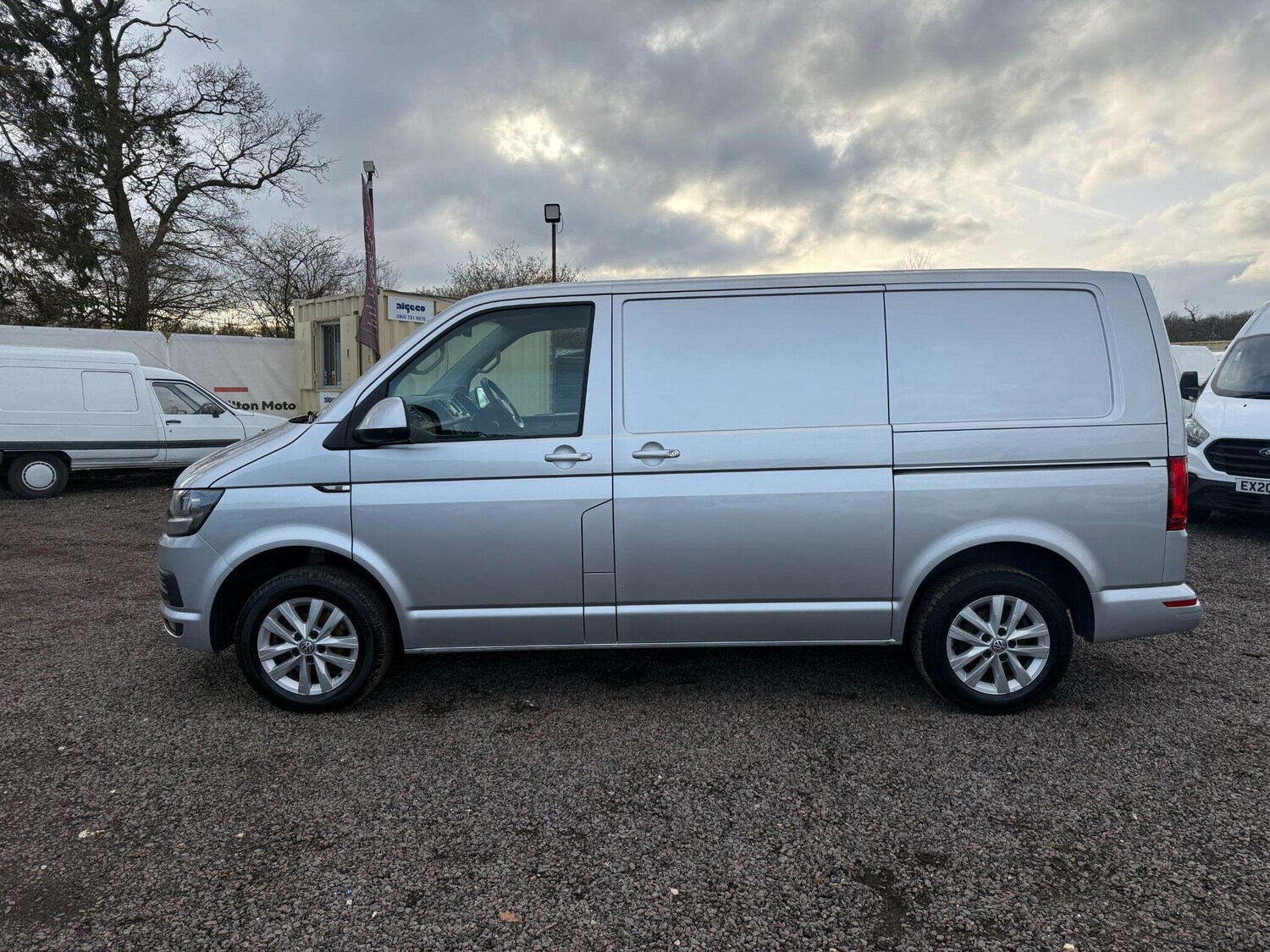 Used Volkswagen Transporter for sale - 77670452: Photo 6