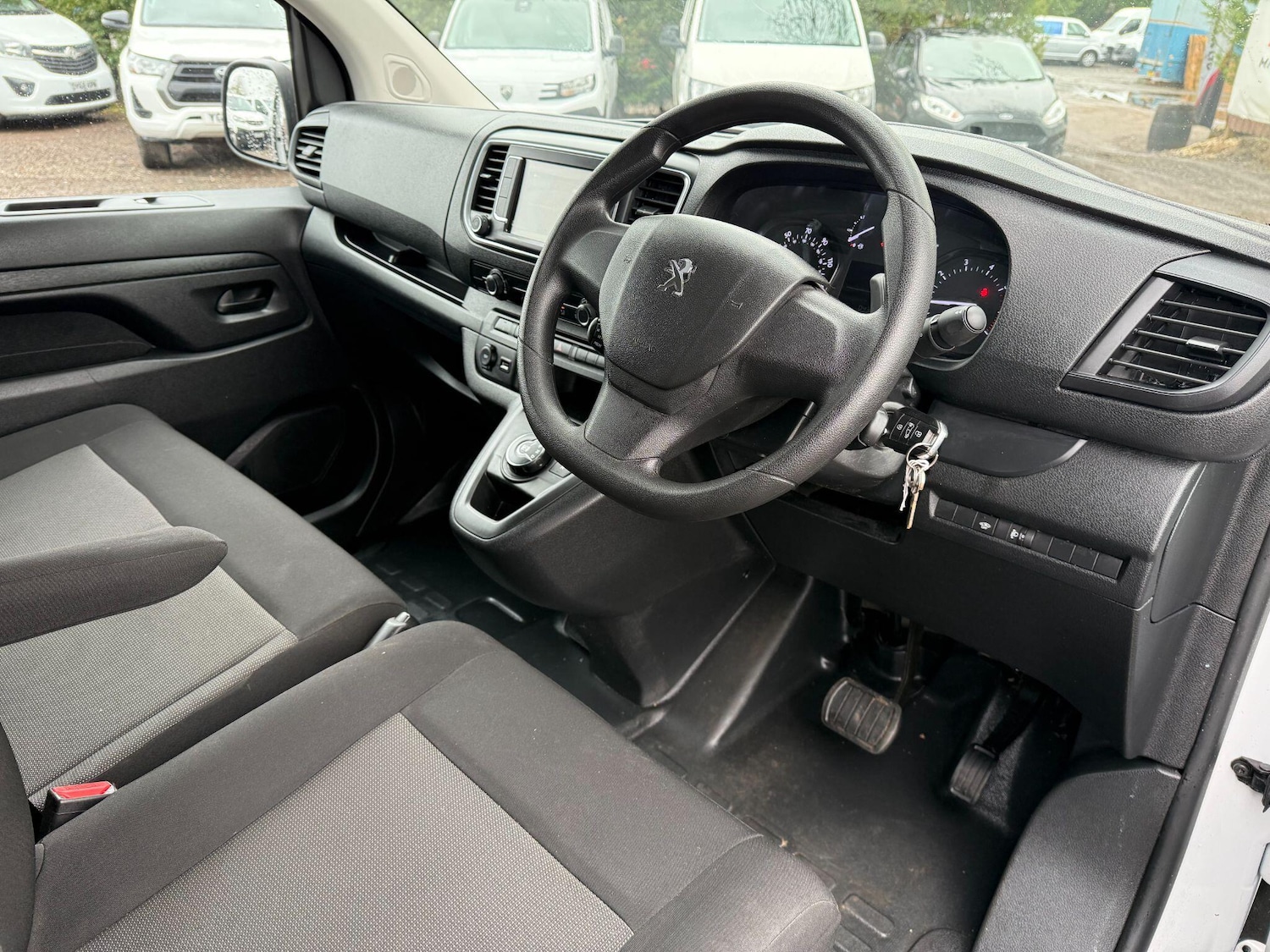 Used Peugeot Expert 2023 for sale - 77484305: Photo 30