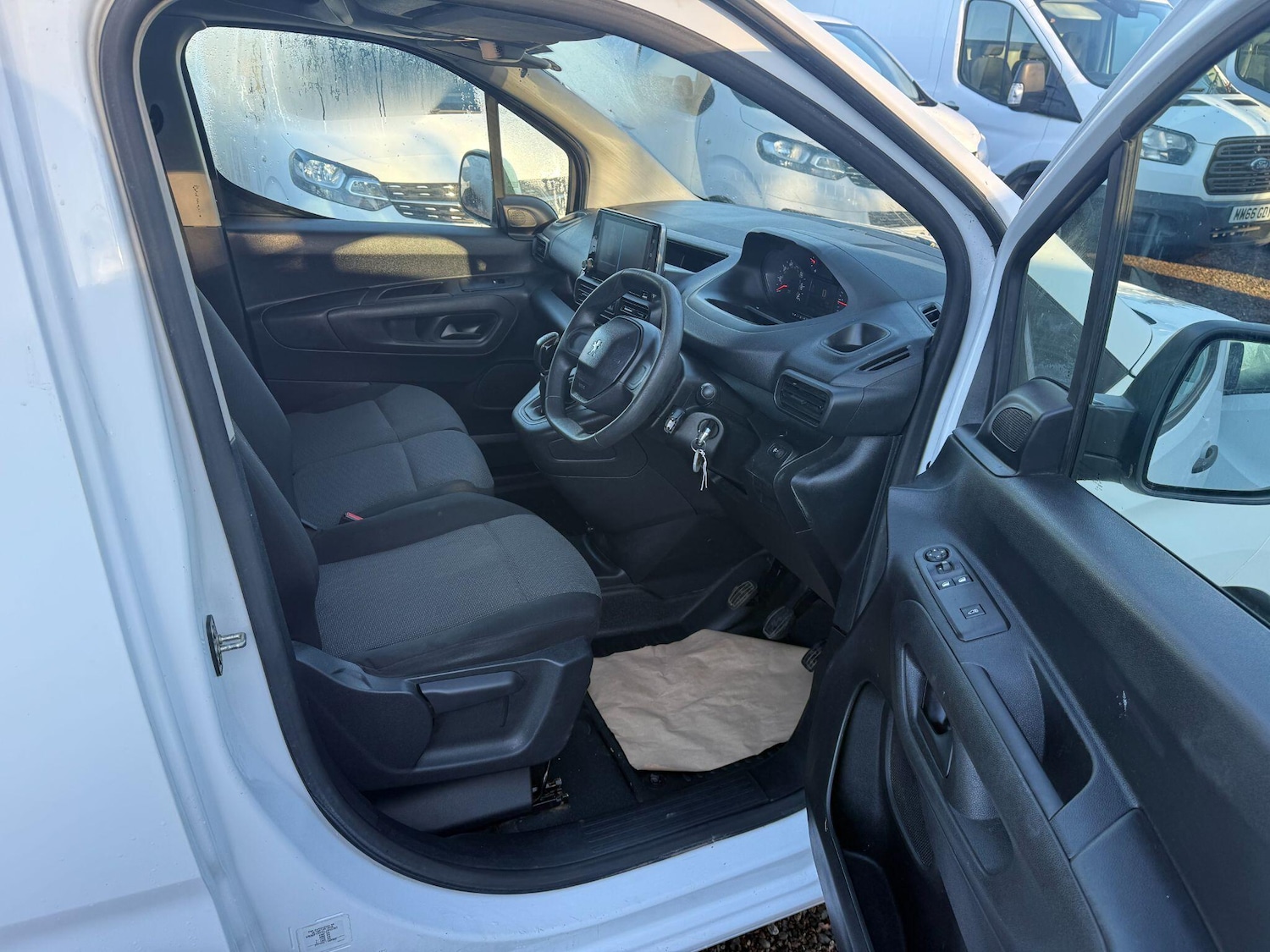 Used Peugeot Partner 2020 for sale - 76953090: Photo 28