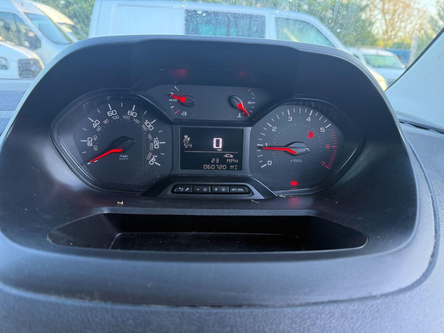 Used Peugeot Partner 2020 for sale - 76953090: Photo 31