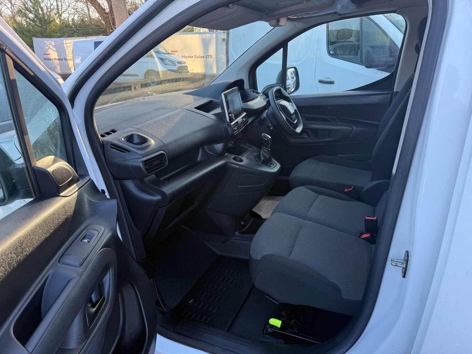 Used Peugeot Partner 2020 for sale - 76953090: Photo 33