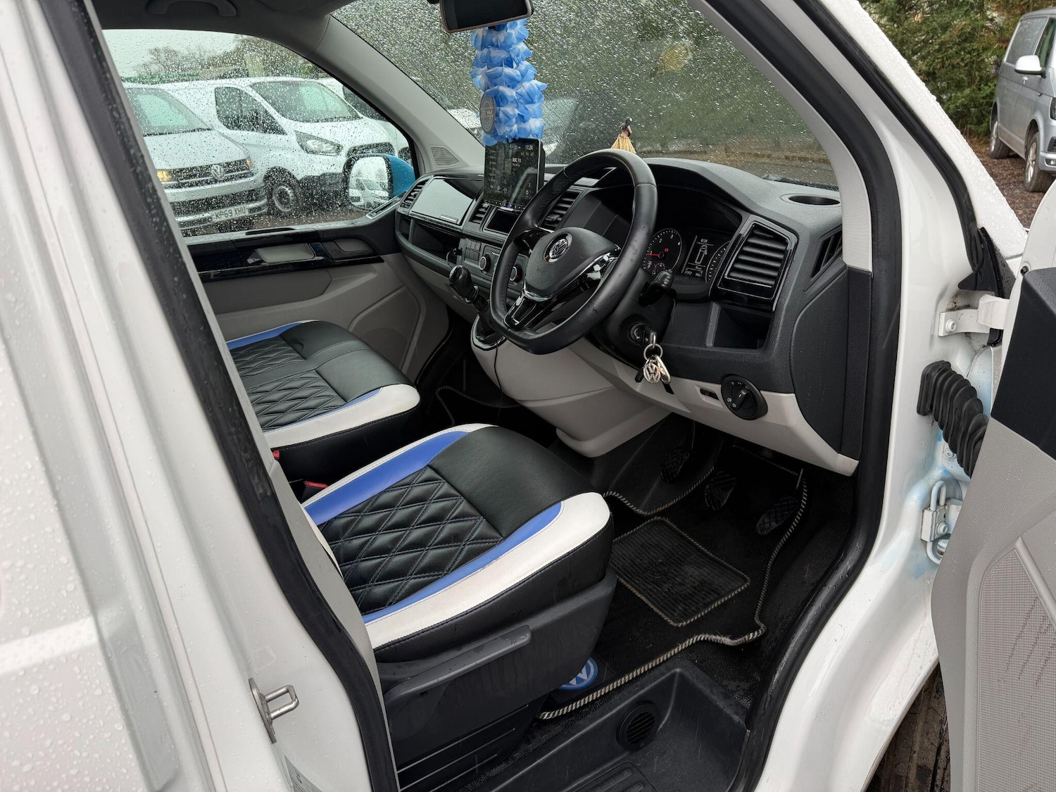 Used Volkswagen Transporter 2018 for sale - 77625724: Photo 34