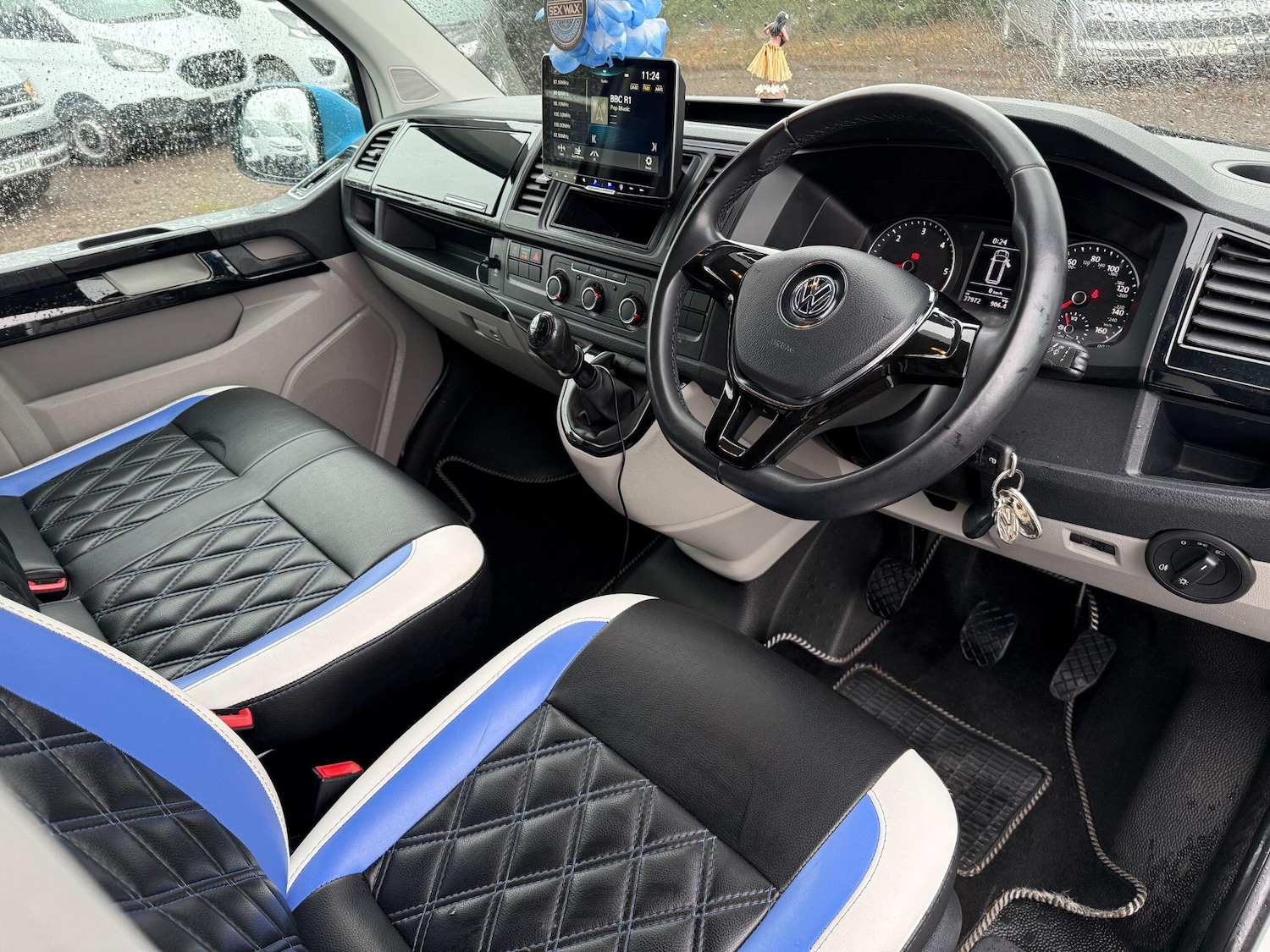 Used Volkswagen Transporter 2018 for sale - 77625724: Photo 36