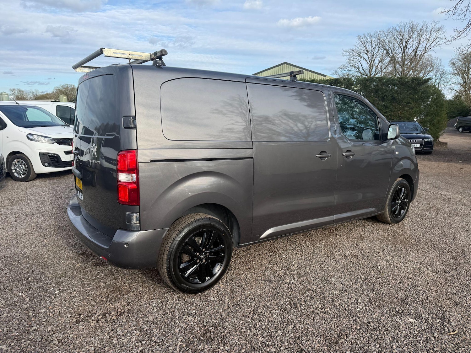 Used Peugeot Expert 2017 for sale - 78086569: Photo 17