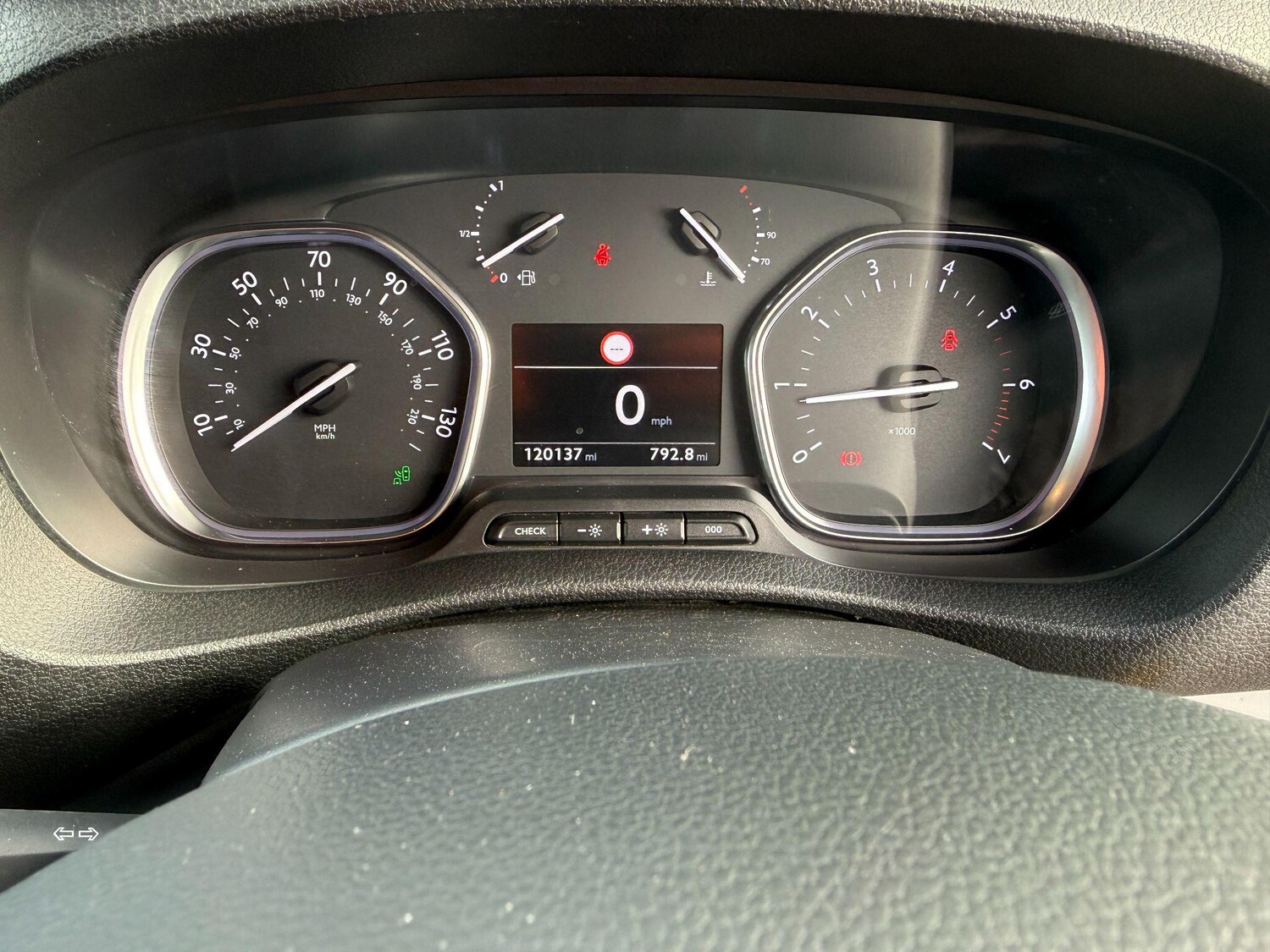 Used Peugeot Expert 2017 for sale - 78086569: Photo 28