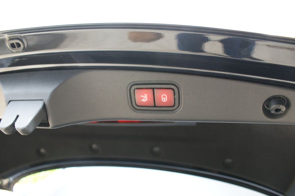 Used Mercedes-Benz E Class 2019 for sale - 77249980: Photo 43