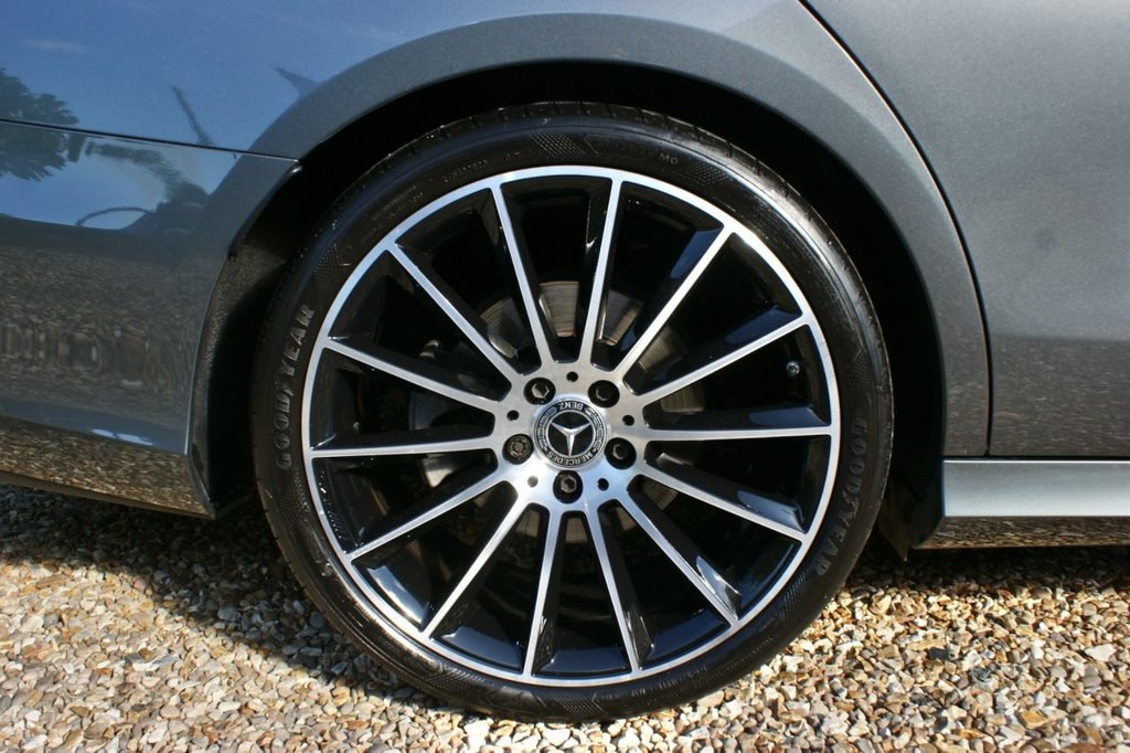 Used Mercedes-Benz E Class 2020 for sale - 77249822: Photo 13