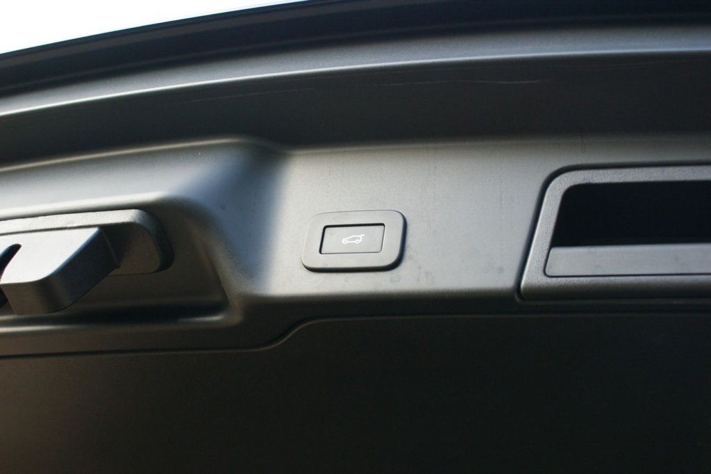 Used Land Rover Range Rover Evoque 2022 for sale - 77249837: Photo 36