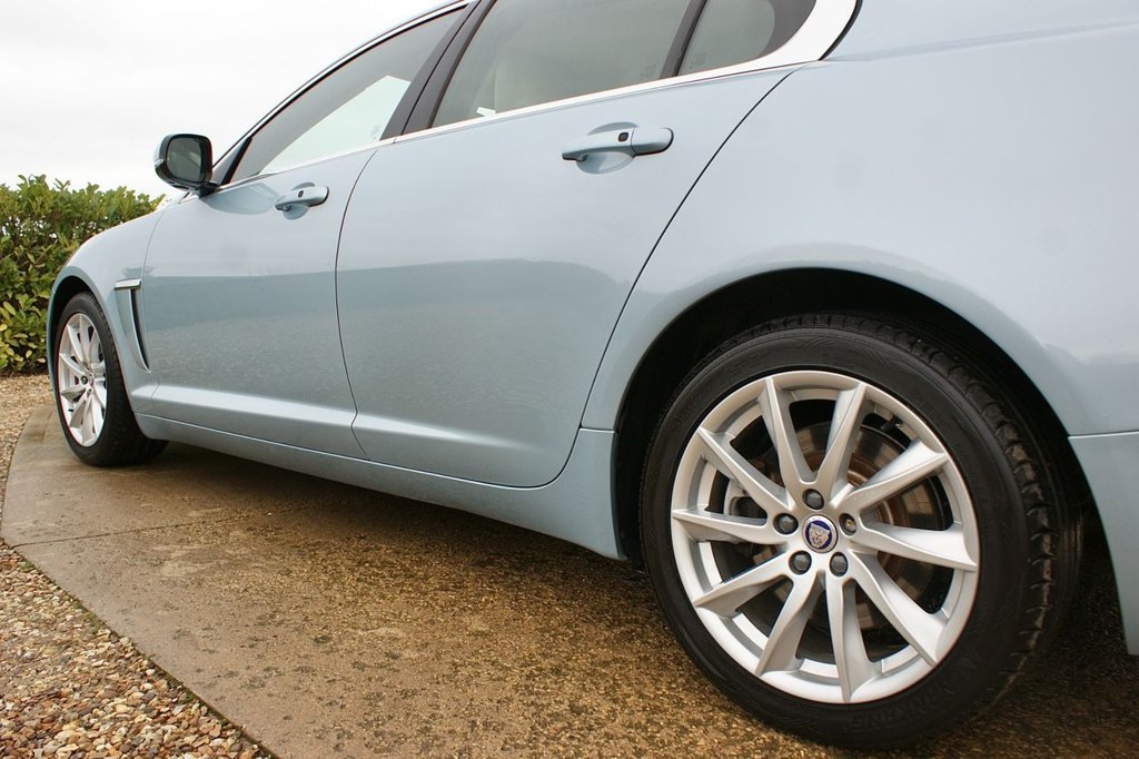 Used Jaguar XF 2011 for sale - 77594287: Photo 25