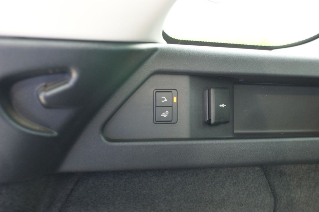 Used Land Rover Discovery Sport 2023 for sale - 77249974: Photo 37