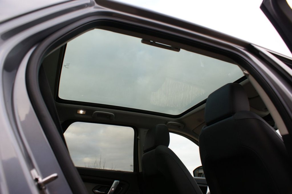 Used Land Rover Discovery Sport 2023 for sale - 77249974: Photo 43