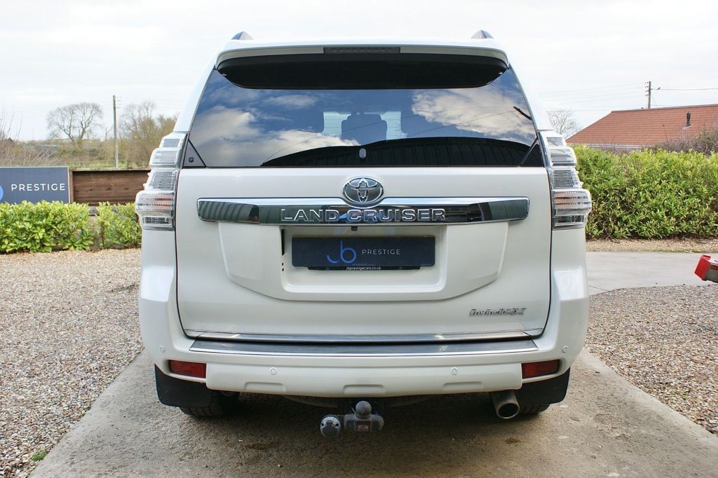 Used Toyota Land Cruiser 2017 for sale - 77249775: Photo 21