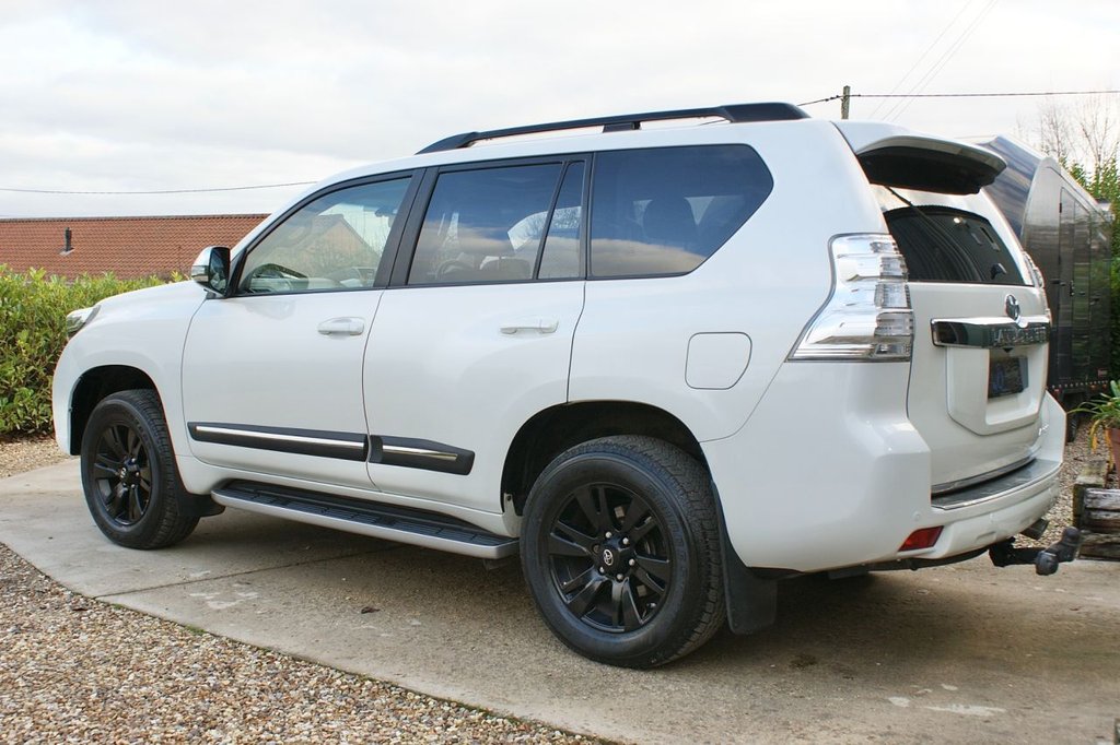 Used Toyota Land Cruiser 2017 for sale - 77249775: Photo 24