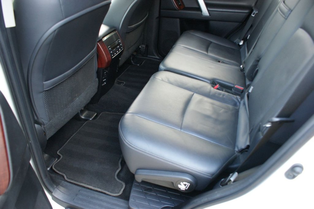 Used Toyota Land Cruiser 2017 for sale - 77249775: Photo 35