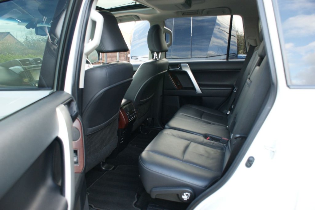 Used Toyota Land Cruiser 2017 for sale - 77249775: Photo 36