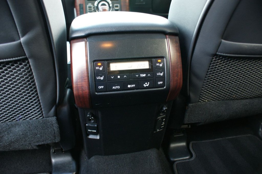 Used Toyota Land Cruiser 2017 for sale - 77249775: Photo 40