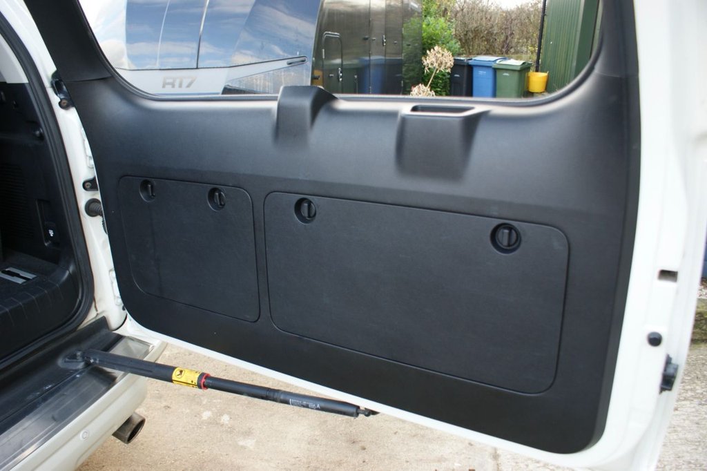 Used Toyota Land Cruiser 2017 for sale - 77249775: Photo 43