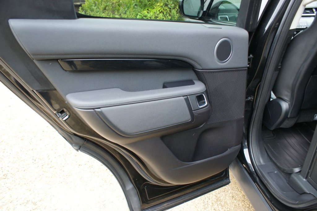 Used Land Rover Discovery 2018 for sale - 77452296: Photo 34