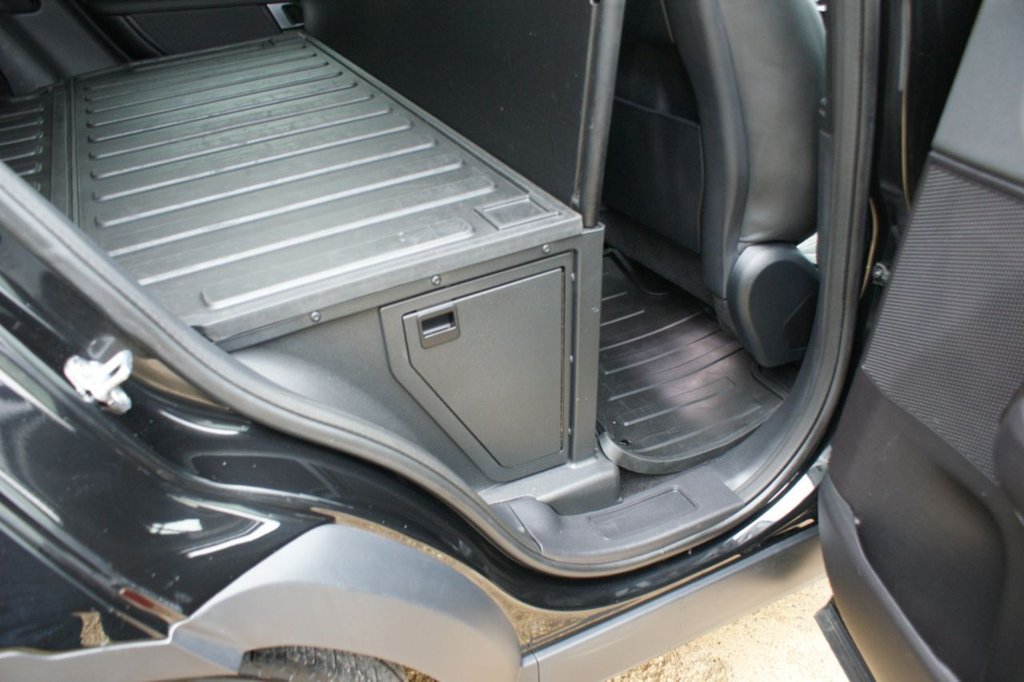 Used Land Rover Discovery 2018 for sale - 77452296: Photo 41