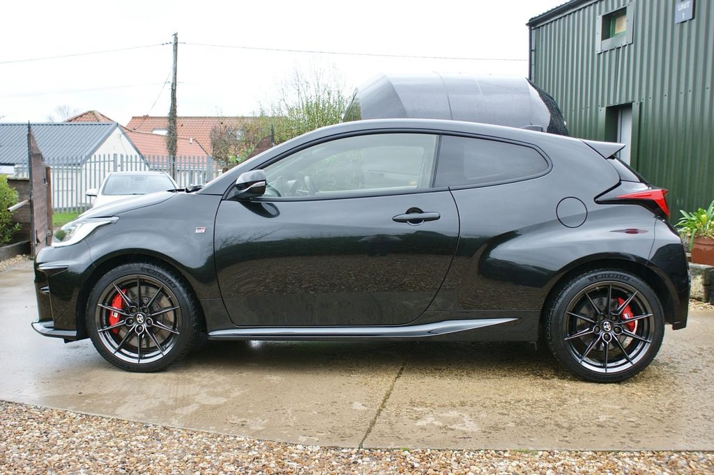 Used Toyota Yaris 2021 for sale - 77250012: Photo 24