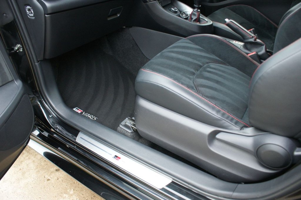 Used Toyota Yaris 2021 for sale - 77250012: Photo 30