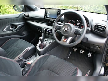 Used Toyota Yaris 2021 for sale - 77250012: Photo