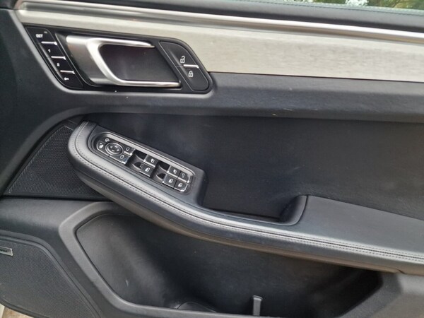 Used Porsche Macan 2019 for sale - 76323281: Photo 33