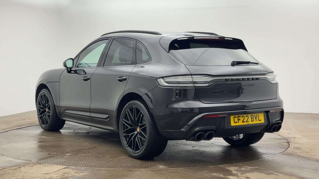 Used Porsche Macan 2022 for sale - 76691368: Photo 2